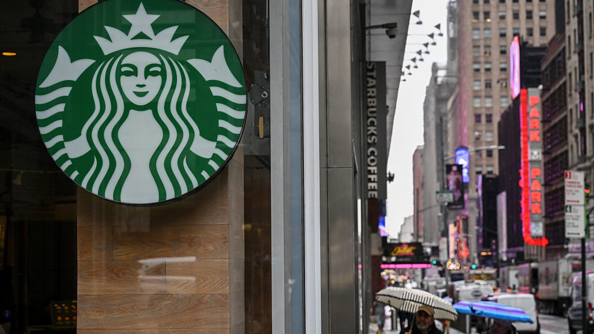 Investors will be rewarded if they believe in Starbucks' turnaround story, CIO says