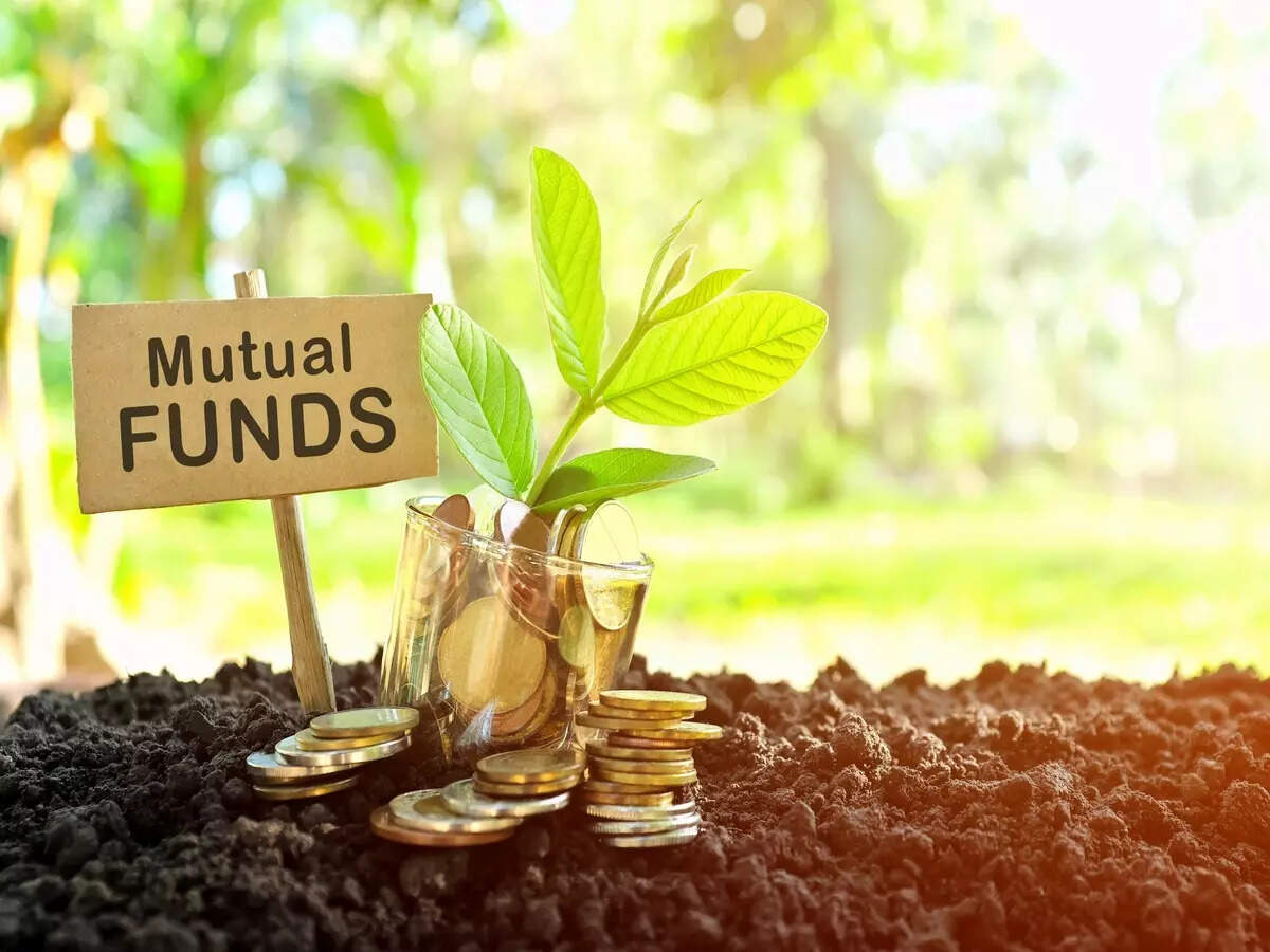I invest Rs 25,000 per month in 6 mutual funds. How many funds should I retain to de-clutter my portfolio?