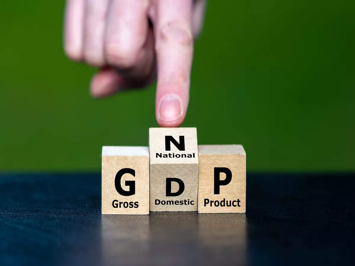 What is the difference between GDP and GNP?