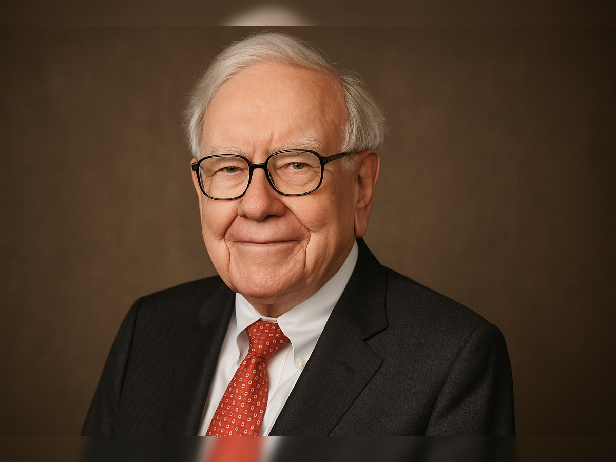 Wealth quote of the day by Warren Buffett: Be fearful when others are greedy and greedy…